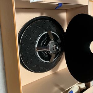 Authentic LV speaker includes original box